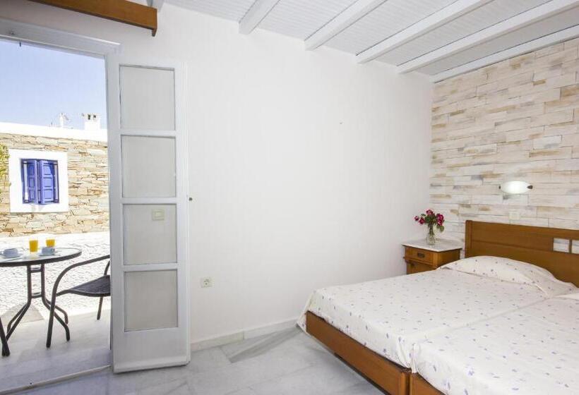 Четырехместный Номер Стандарт, Naxos Holidays