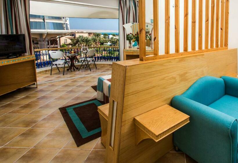اتاق استاندارد سه نفره, Seagull Beach Resort  Families And Couples Only