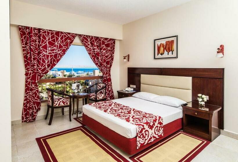 اتاق استاندارد با چشم‌انداز استخر, Seagull Beach Resort  Families And Couples Only