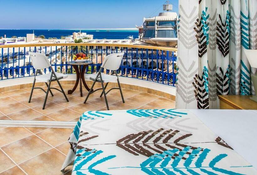 اتاق استاندارد با چشم‌انداز استخر, Seagull Beach Resort  Families And Couples Only