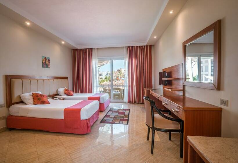 اتاق استاندارد با چشم‌انداز استخر, Seagull Beach Resort  Families And Couples Only