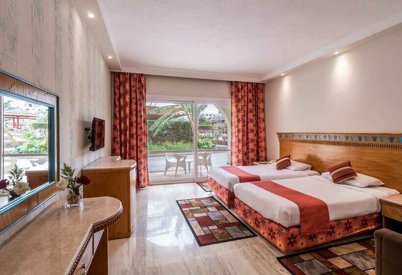 اتاق استاندارد با چشم‌انداز استخر, Seagull Beach Resort  Families And Couples Only