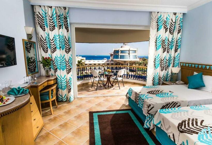 اتاق استاندارد سه تخته با چشم‌انداز استخر, Seagull Beach Resort  Families And Couples Only