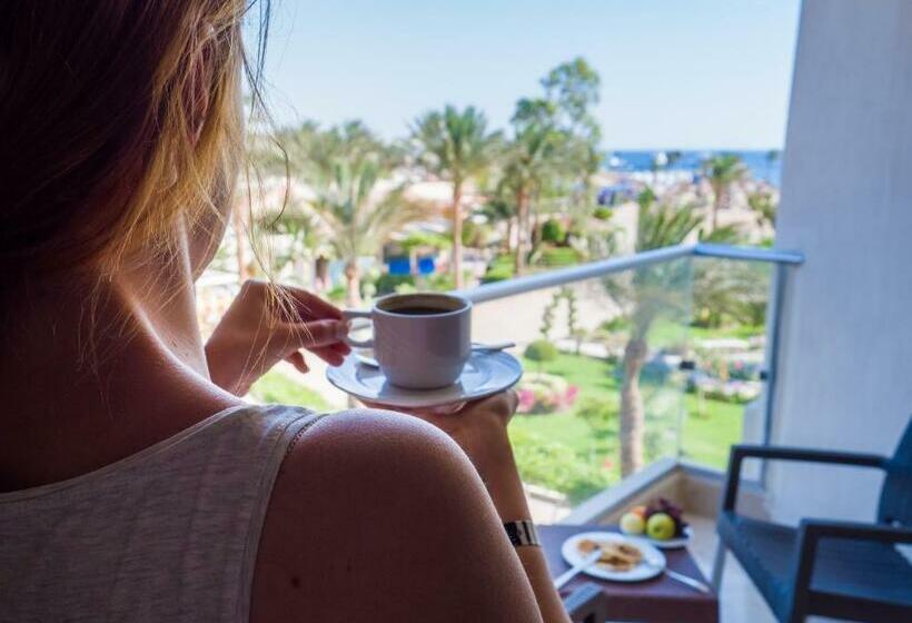 اتاق سوپریور با چشم‌انداز دریا, Seagull Beach Resort  Families And Couples Only