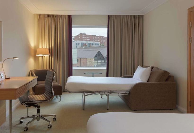 Семейный Номер, Hilton Newcastle Gateshead