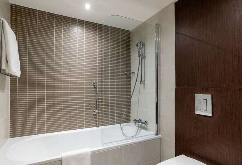 Номер Стандарт, Hilton Newcastle Gateshead
