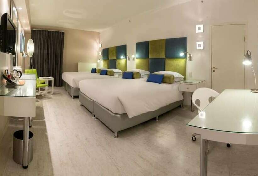 اتاق لوکس خانوادگی, Peermont Metcourt Suites