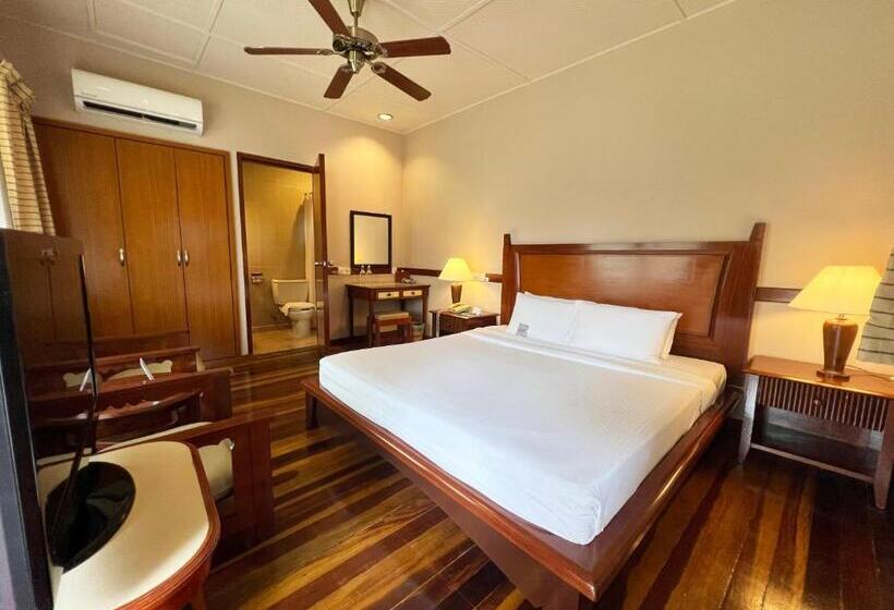 اتاق استاندارد با تراس, Berjaya Tioman Resort