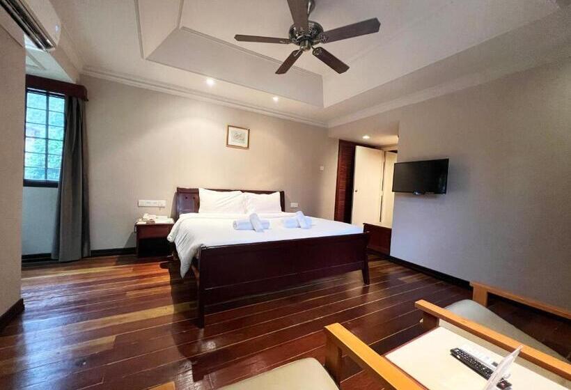 کلبه ییلاقی, Berjaya Tioman Resort