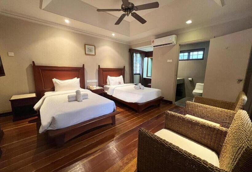 کلبه ییلاقی, Berjaya Tioman Resort