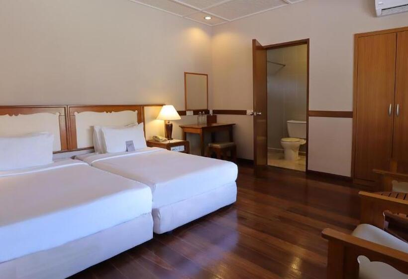 اتاق استاندارد با تراس, Berjaya Tioman Resort