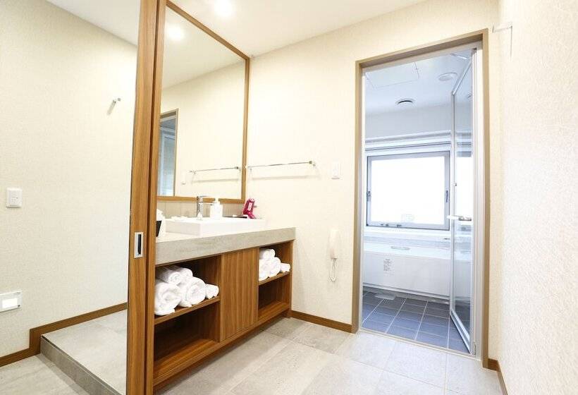 اتاق لوکس, Jal City Naha