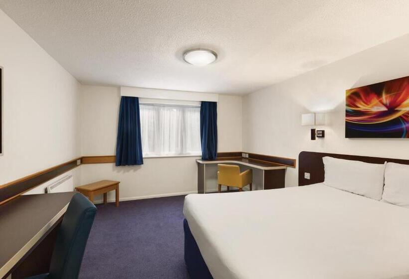 Номер Executive, Ramada London South Mimms