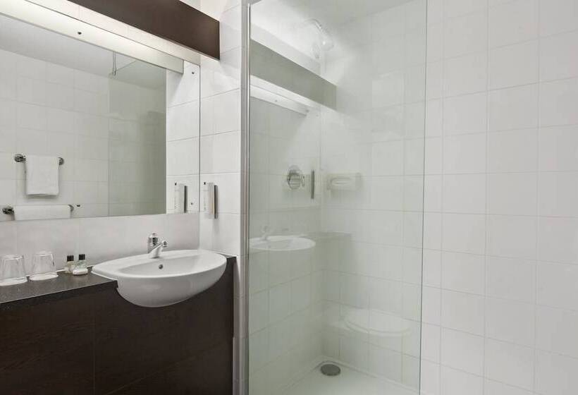 Семейный Номер, Ramada London South Mimms