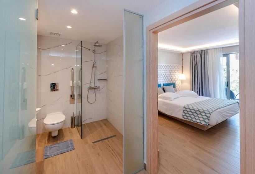 Quarto Quádruplo Estandar, Triton Boutique