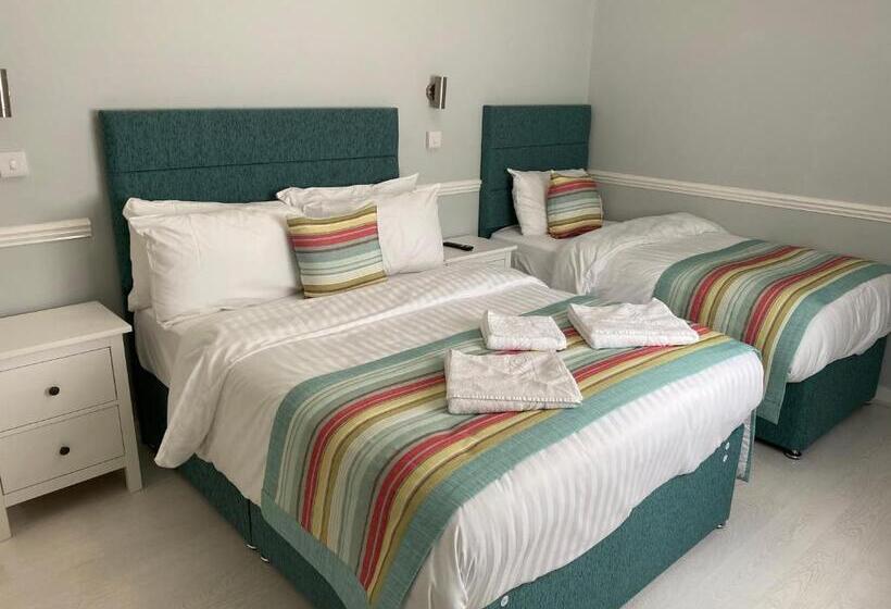 Номер Стандарт, Waters Edge Hotel Torquay