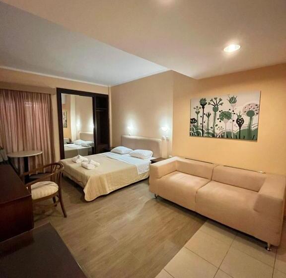 Семейный Номер, Saint George Hotel