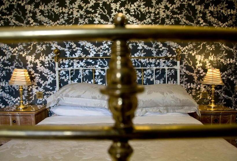 Номер Superior, Albright Hussey Manor
