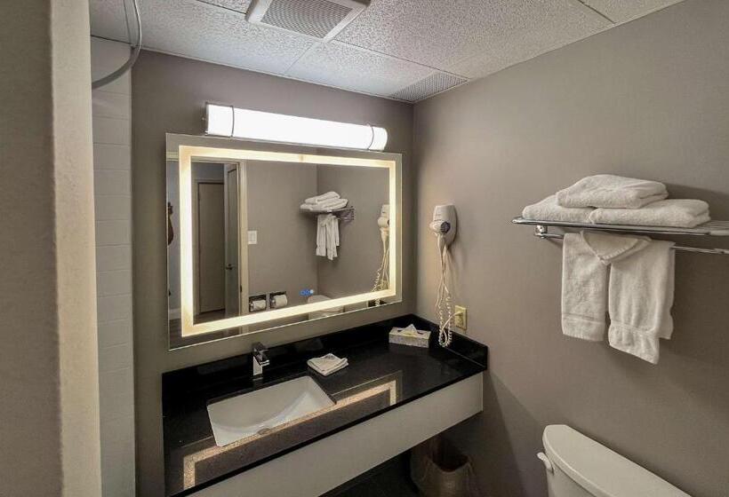 디럭스 스위트, Motel 6 Sault Ste. Marie, On