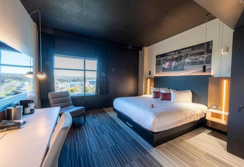اتاق سوپریور با تخت بزرگ, Grand Times Hotel – Aeroport De Quebec