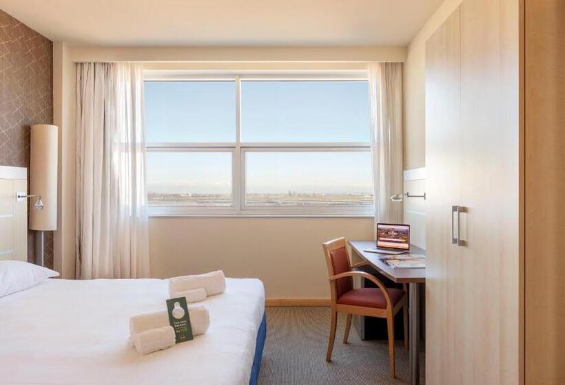 اتاق استاندارد, B&b Hotel Cherasco Langhe