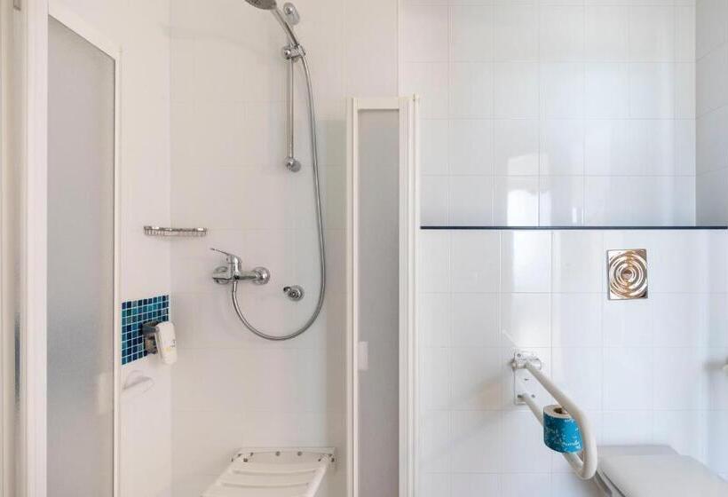 اتاق استاندارد برای معلولان, B&b Hotel Cherasco Langhe