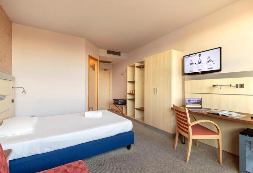 اتاق اکونومی, B&b Hotel Cherasco Langhe