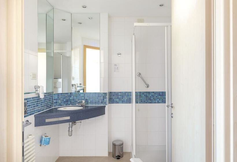 اتاق استاندارد, B&b Hotel Cherasco Langhe