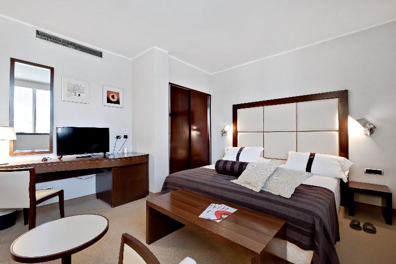 Семейный Номер, Italiana Hotels Cosenza