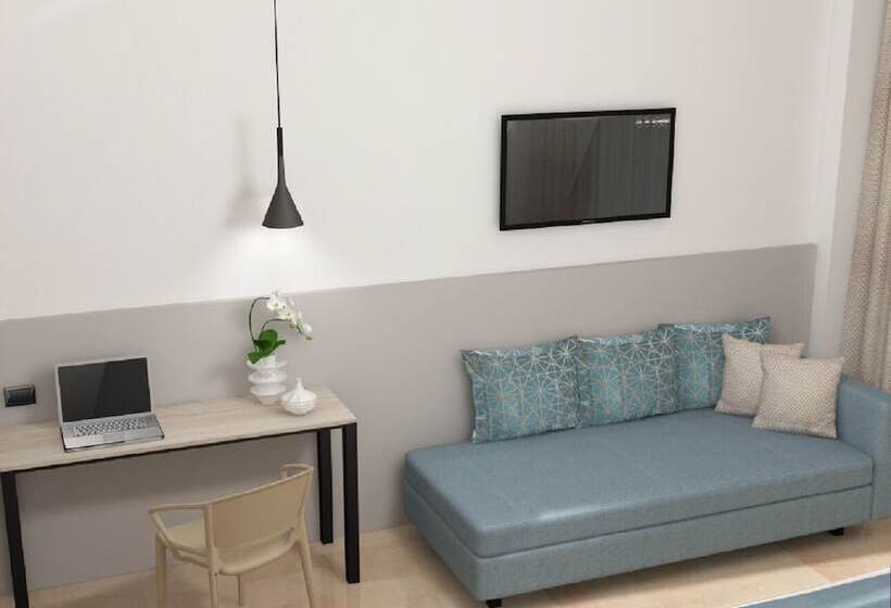 اتاق راحتی سه تخته, Residence Holiday