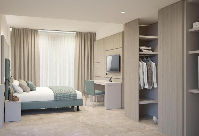 اتاق استاندارد سه نفره, Residence Holiday