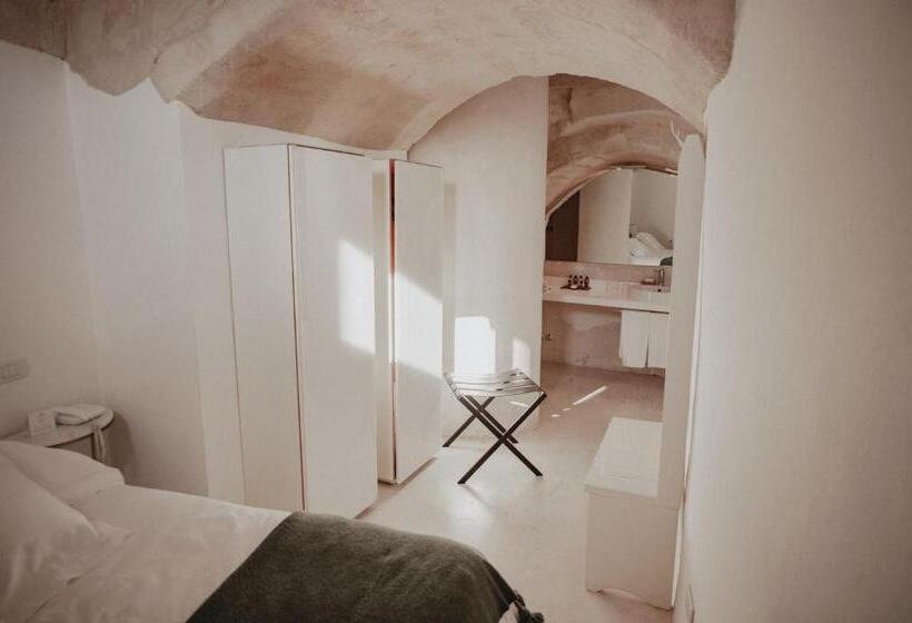 اتاق لوکس, Sant Angelo, Matera