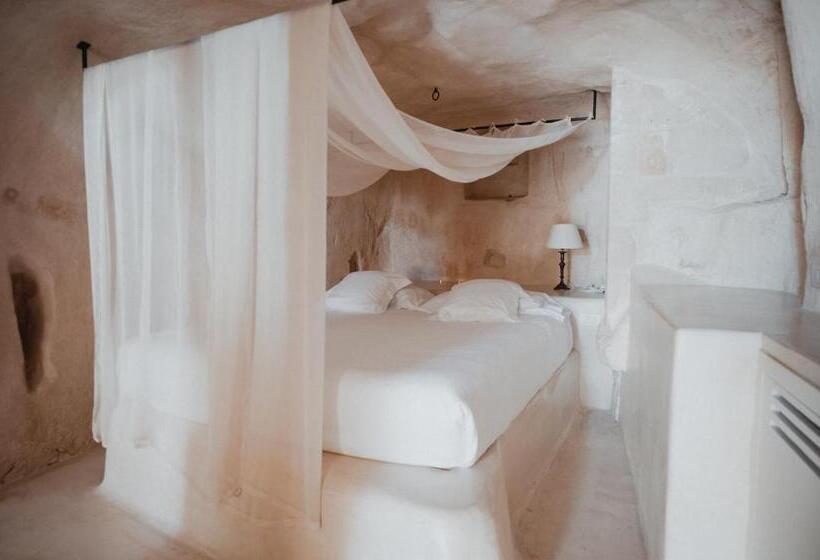 سوییت, Sant Angelo, Matera