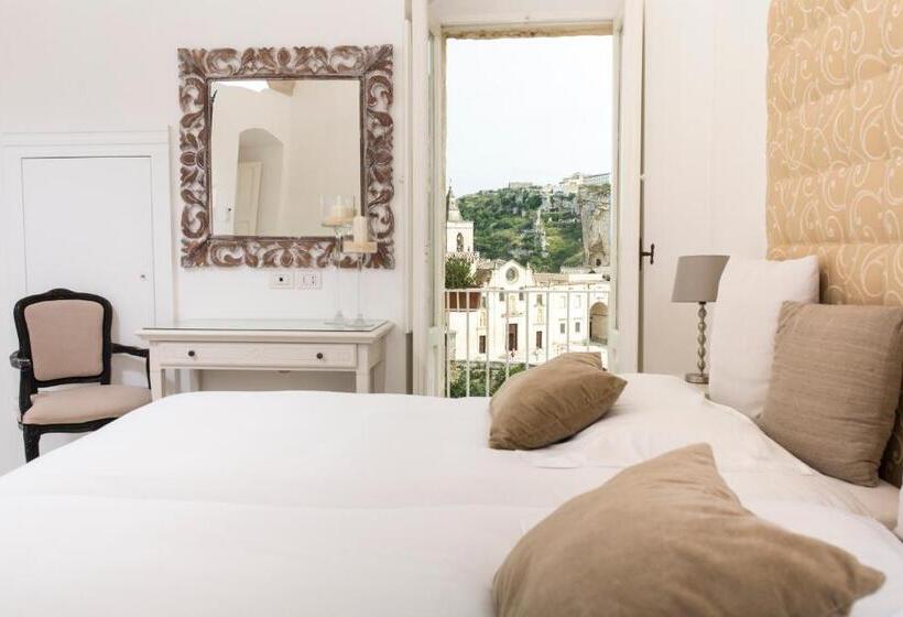 سوییت جونیور, Sant Angelo, Matera