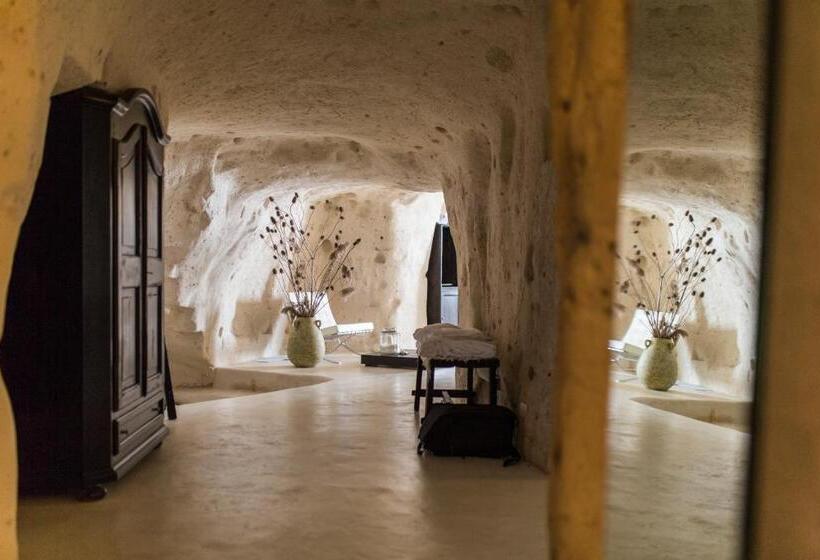 سوییت سوپریور, Sant Angelo, Matera