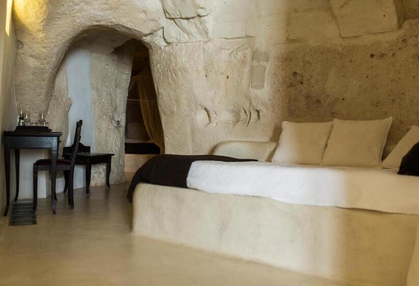 سوییت سوپریور, Sant Angelo, Matera