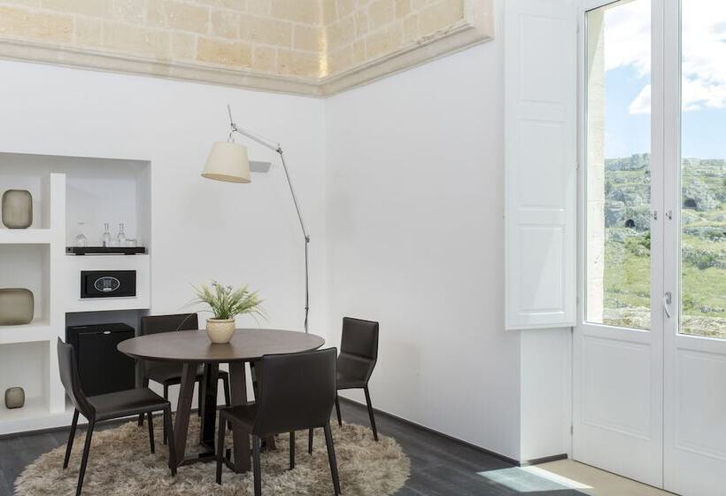 سوییت سوپریور, Sant Angelo, Matera