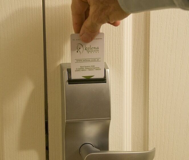 اتاق استاندارد با چشم‌انداز دریاچه, Xelena Hotel & Suites