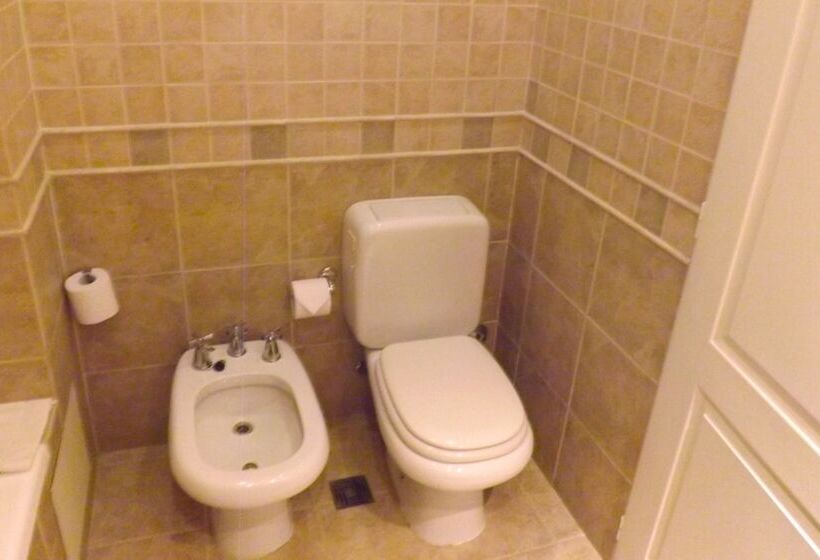 سوییت جونیور, Xelena Hotel & Suites