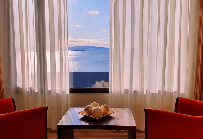 سوییت جونیور, Xelena Hotel & Suites