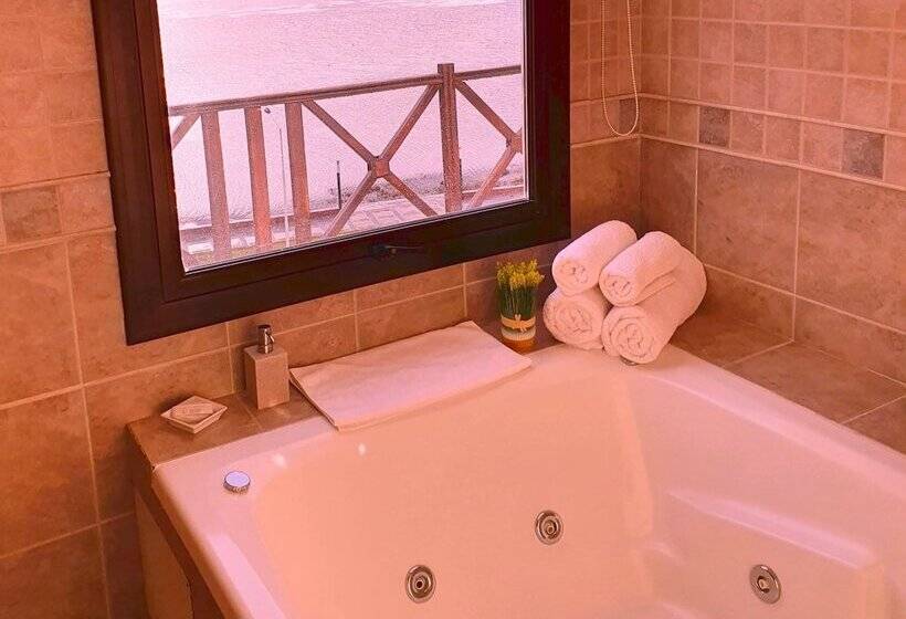سوئیت پرزیدنت, Xelena Hotel & Suites