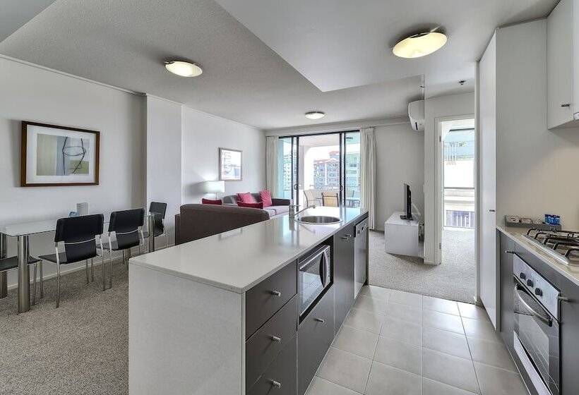 Апартаменты 2 Спальни, Flynn Brisbane