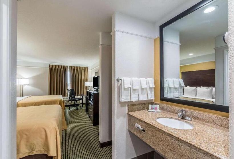 Habitació Estàndard, Quality Inn & Suites Seaworld North