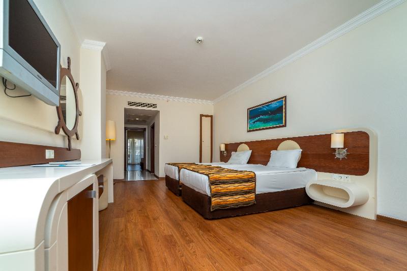 家庭间, Transatlantik Hotel & Spa