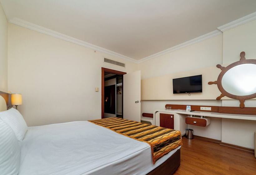 Quarto Familiar, Transatlantik Hotel & Spa