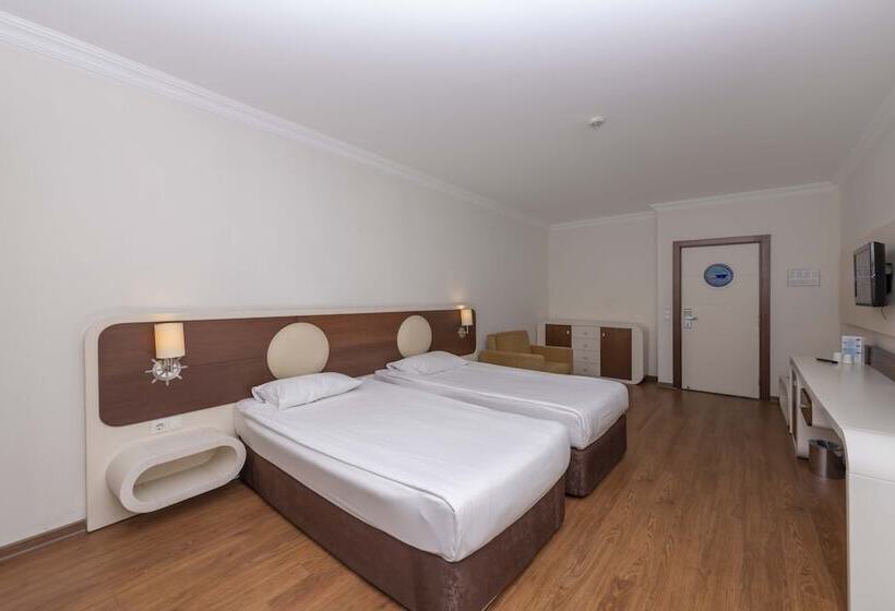 Quarto Familiar, Transatlantik Hotel & Spa