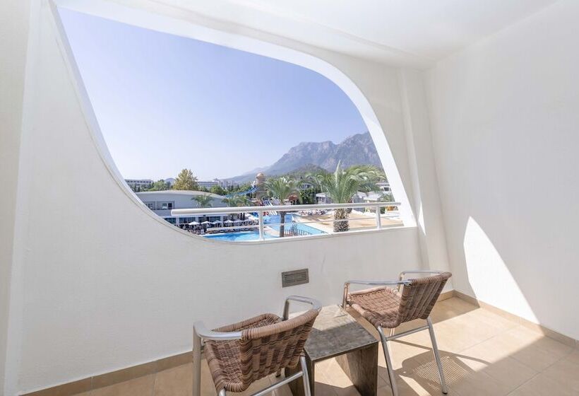 스위트, Transatlantik Hotel & Spa