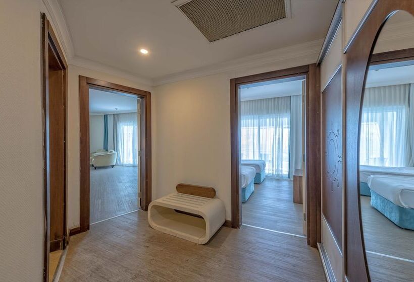 스위트, Transatlantik Hotel & Spa