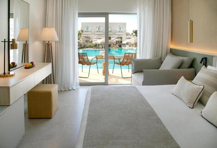 Superior swim-up room, Atlantica Aqua Blue