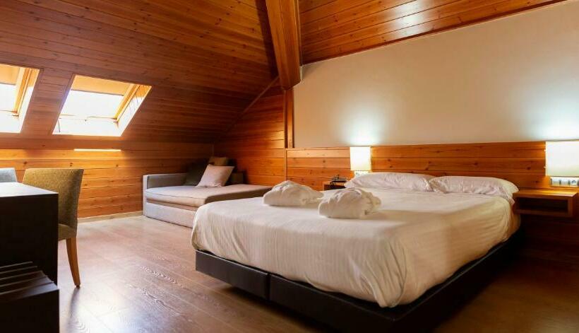 Quarto Triplo Estandar, Iberik Augas Santas Balneario & Golf